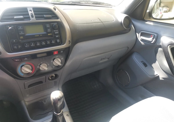 Toyota RAV4 cena 23499 przebieg: 141195, rok produkcji 2003 z Skórcz małe 106